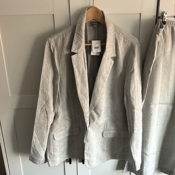 J. Jill Women’s Linen Blazer and Skirt Set - Picture 2 of 10